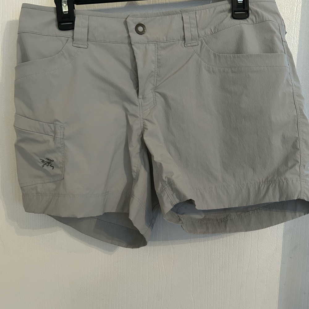 Arc'teryx Women's Stone Gray Cargo Shorts